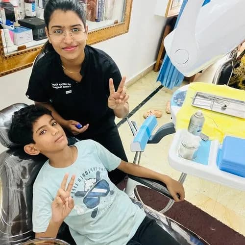 Patient consultation dental treatment check-up